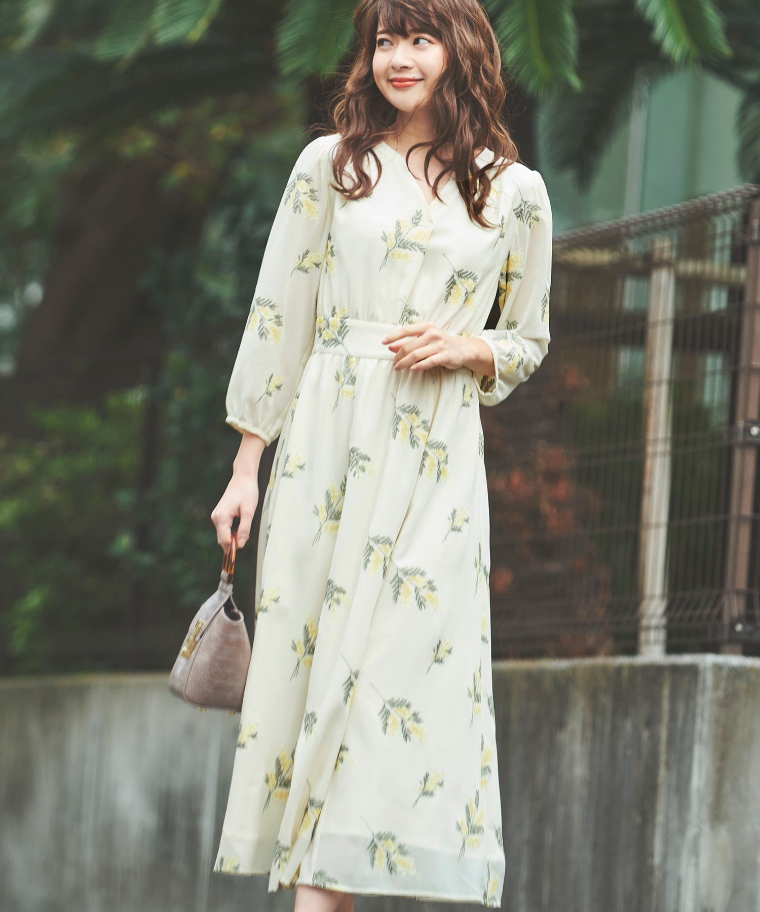 ミモザ刺繍ワンピース | ロングワンピース | NOELA OFFICIAL WEB STORE