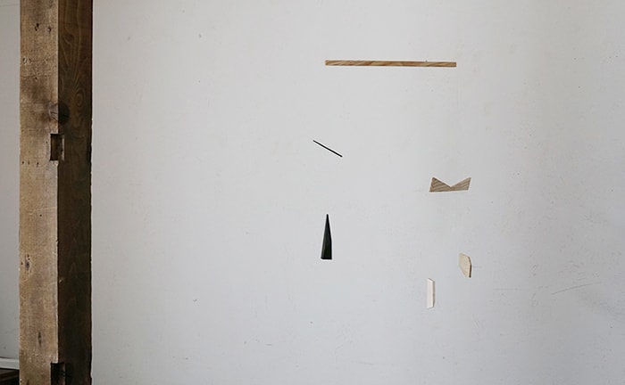 4月の展示】モビールの揺らめきが描く、瞬間のかたち。辻有希個展