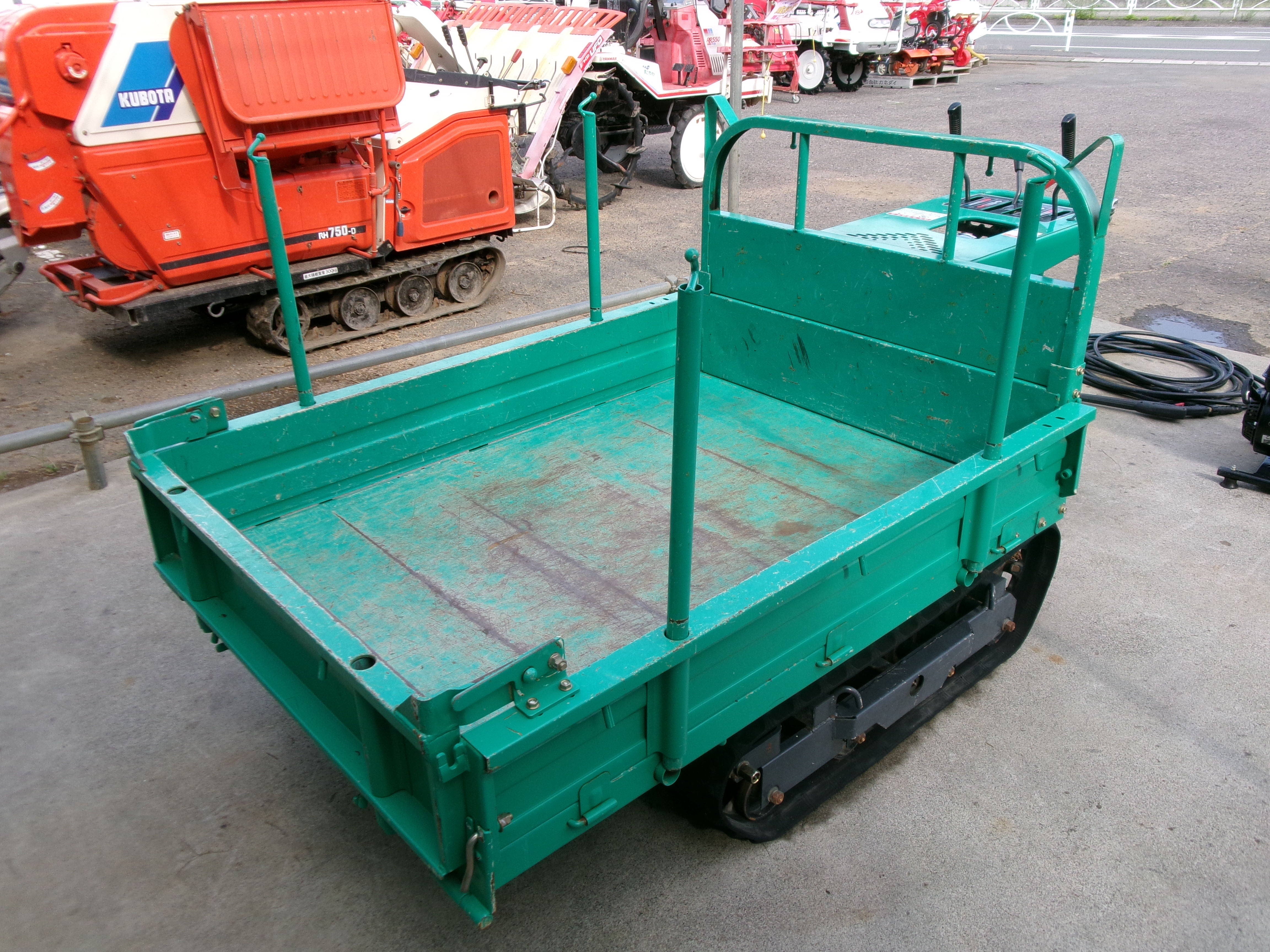 筑水キャニコム 中古 運搬車 BFC615 手動ダンプ 500㎏ – 農キング