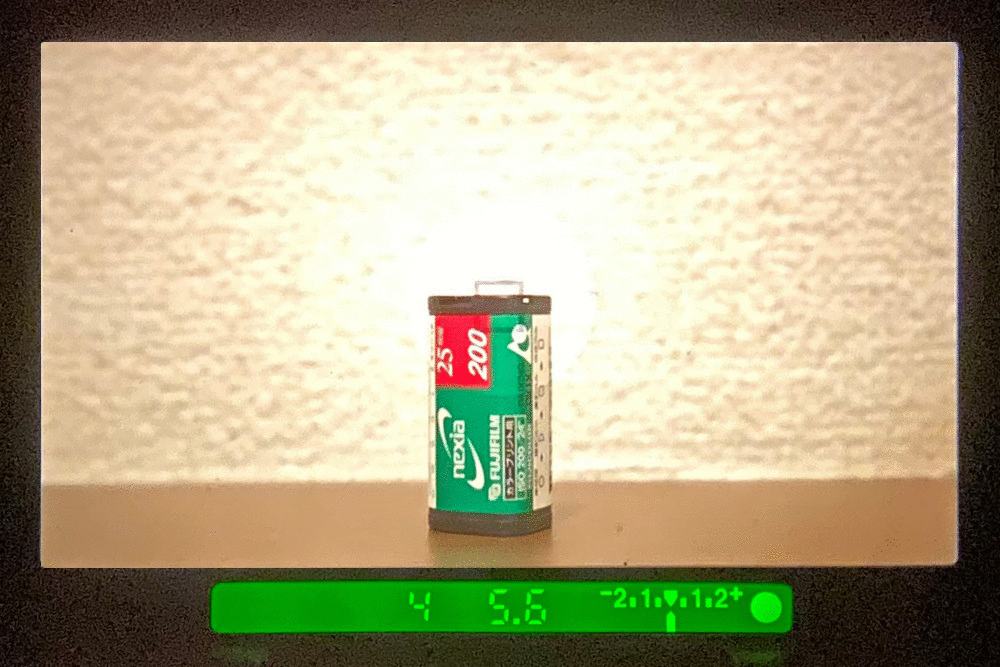 Canon EOS IXE APSフィルム対応の一眼レフカメラ。