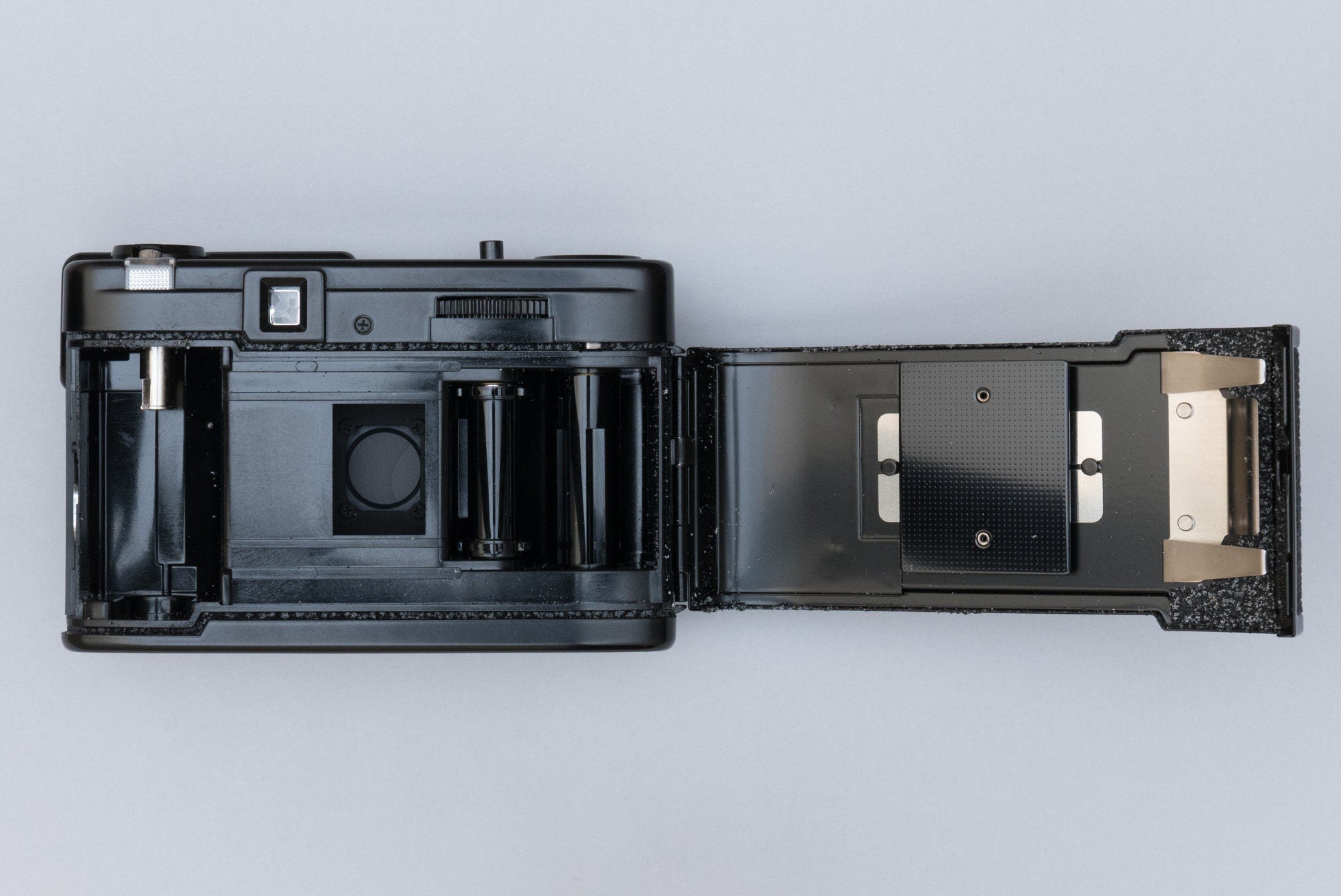 Olympus PEN EF Half-Frame 35mm Compact Film Camera – OHSOCULT Film