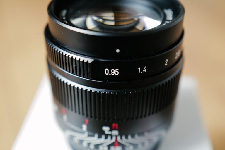 七工匠 7Artisans 35mm F0.95 のレンズを買いました！（FUJIFILM X