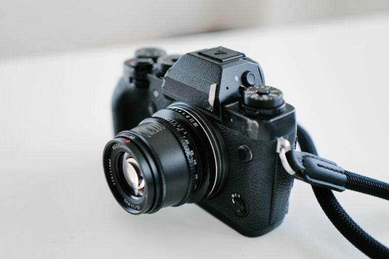 銘匠光学の単焦点レンズ「TTArtisan 35mm f/1.4 C（富士フィルムX