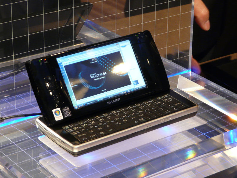 ウィルコム、Atom搭載UMPC「WILLCOM D4」をiPhoneと同日に発売