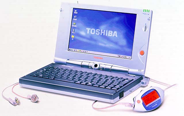 東芝、新型LibrettoなどDynaBook10周年記念モデル