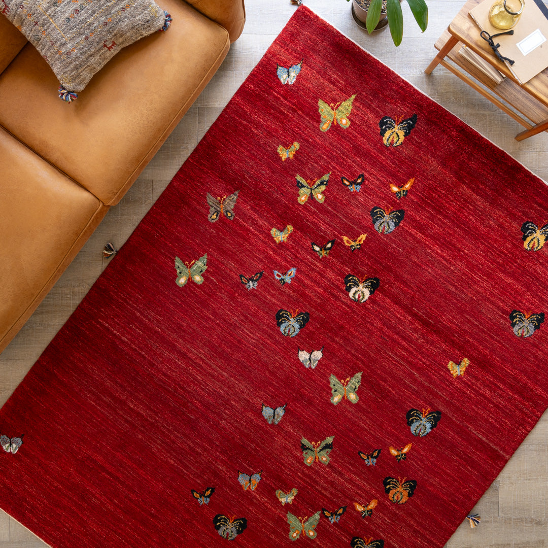 ペルシャ手織りギャッベ絨毯：リラックス空間を彩るオリジナルデザイン