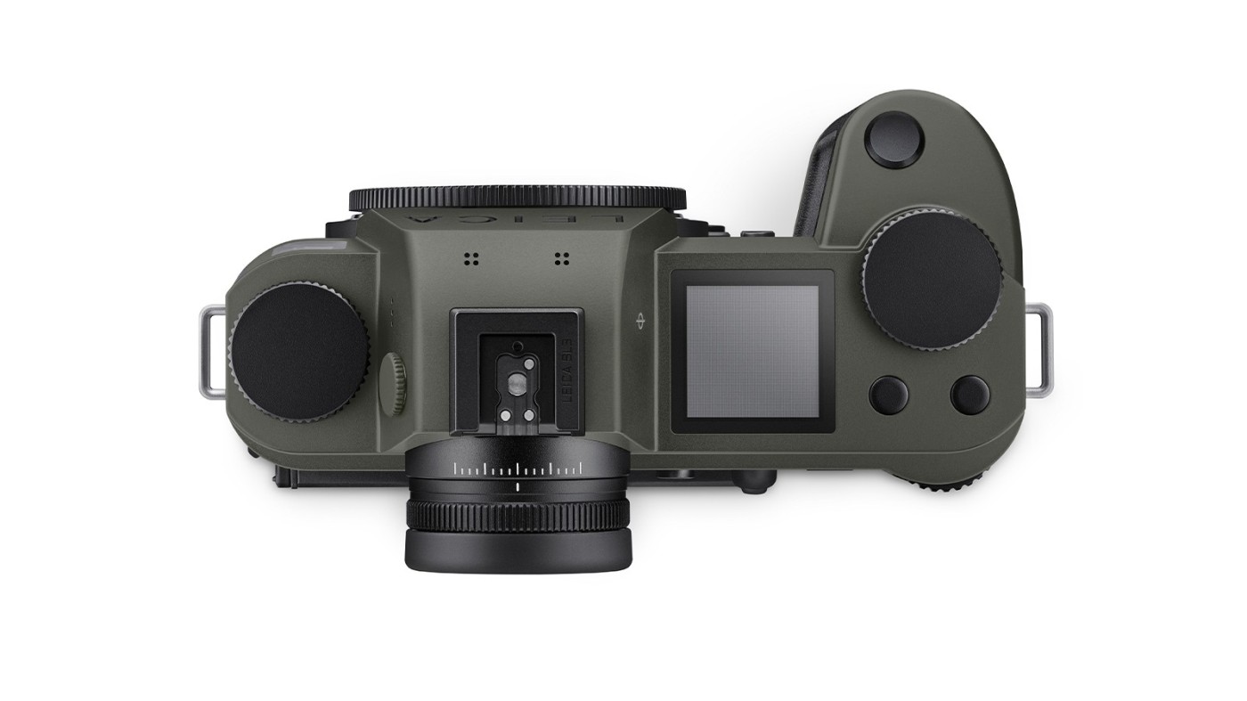 ライカ、堅牢なデザインのフルサイズミラーレスシステムカメラの新製品