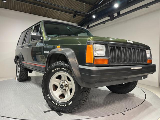 クライスラー・ジープ ジープ・チェロキー スポーツ 【チェロキー