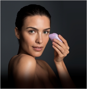 目元ケア”に特化した家庭用美容機器 『トリア・スキン エイジング