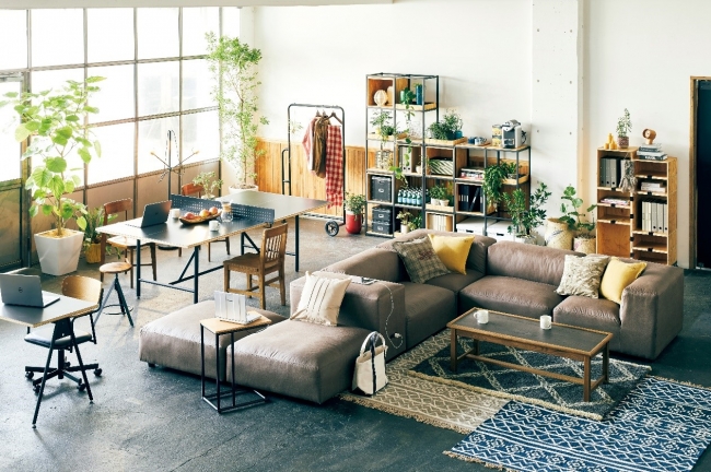 ジャーナル スタンダード ファニチャー + ASKUL」共同企画 オフィスの