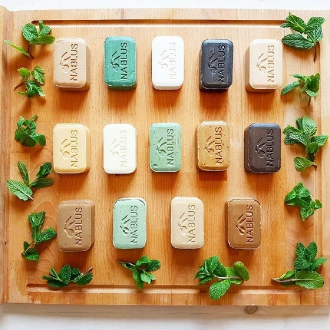 日本初上陸] ナーブルスソープ 山羊乳（ヤギミルク）・柘榴（ザクロ