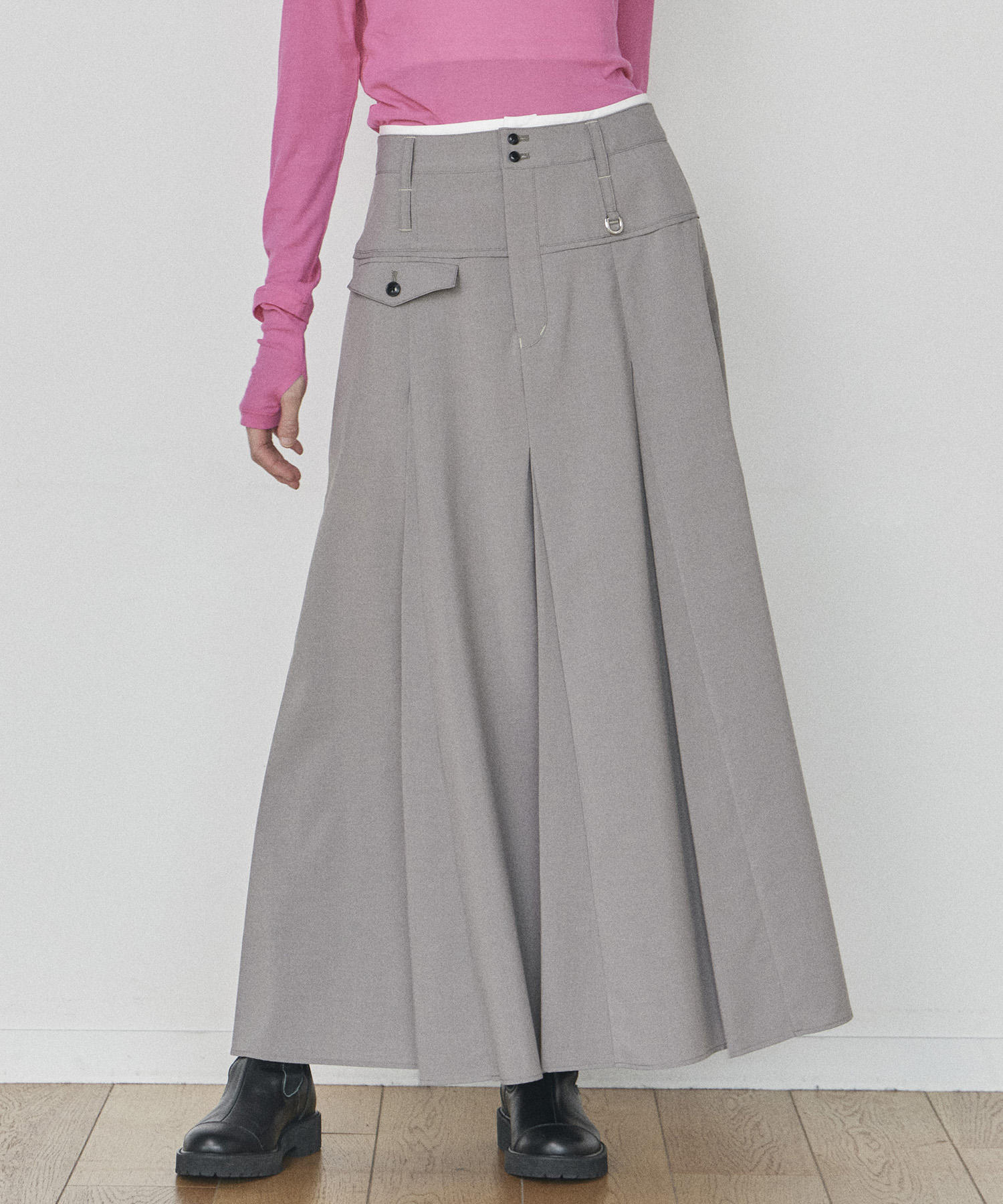 クリースプリーツスカート(1 LIGHT GREY): : ウィメンズ｜PUBLIC TOKYO