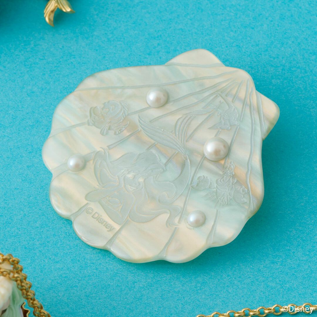 ワンダーオブザシー アクリル ブローチ【ディズニー アクセサリー