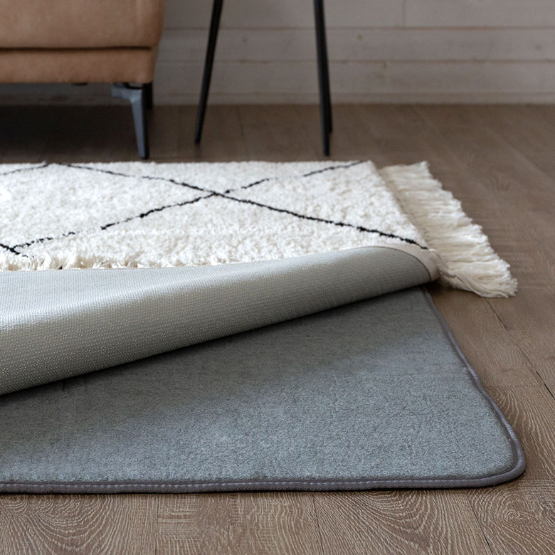 下敷き専用ラグ 170×230cm ふかピタ 防音 滑り止め クッション性 特許