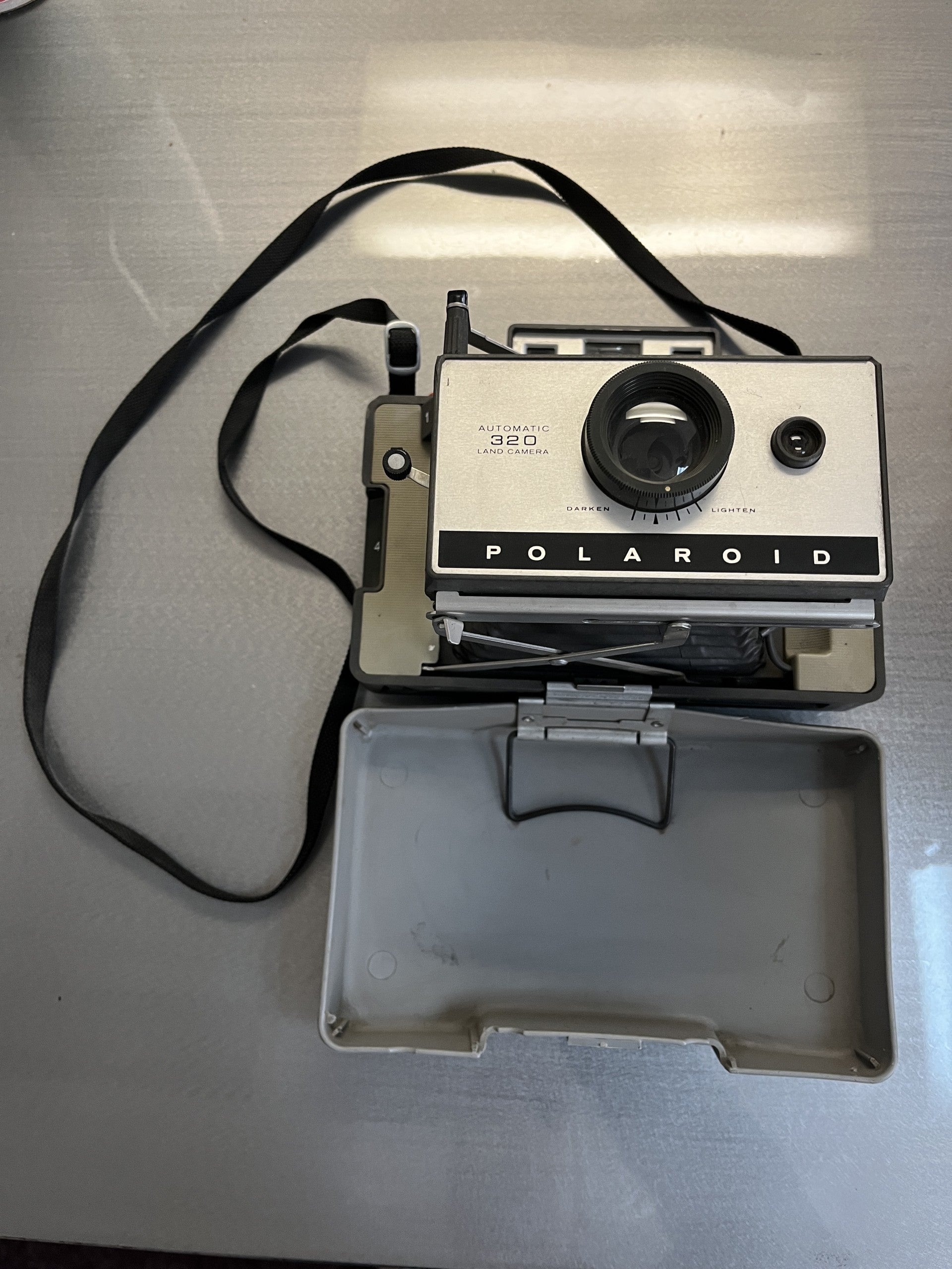 Vintage Polaroid automatic 320 Land Camera - Retro Office Inc
