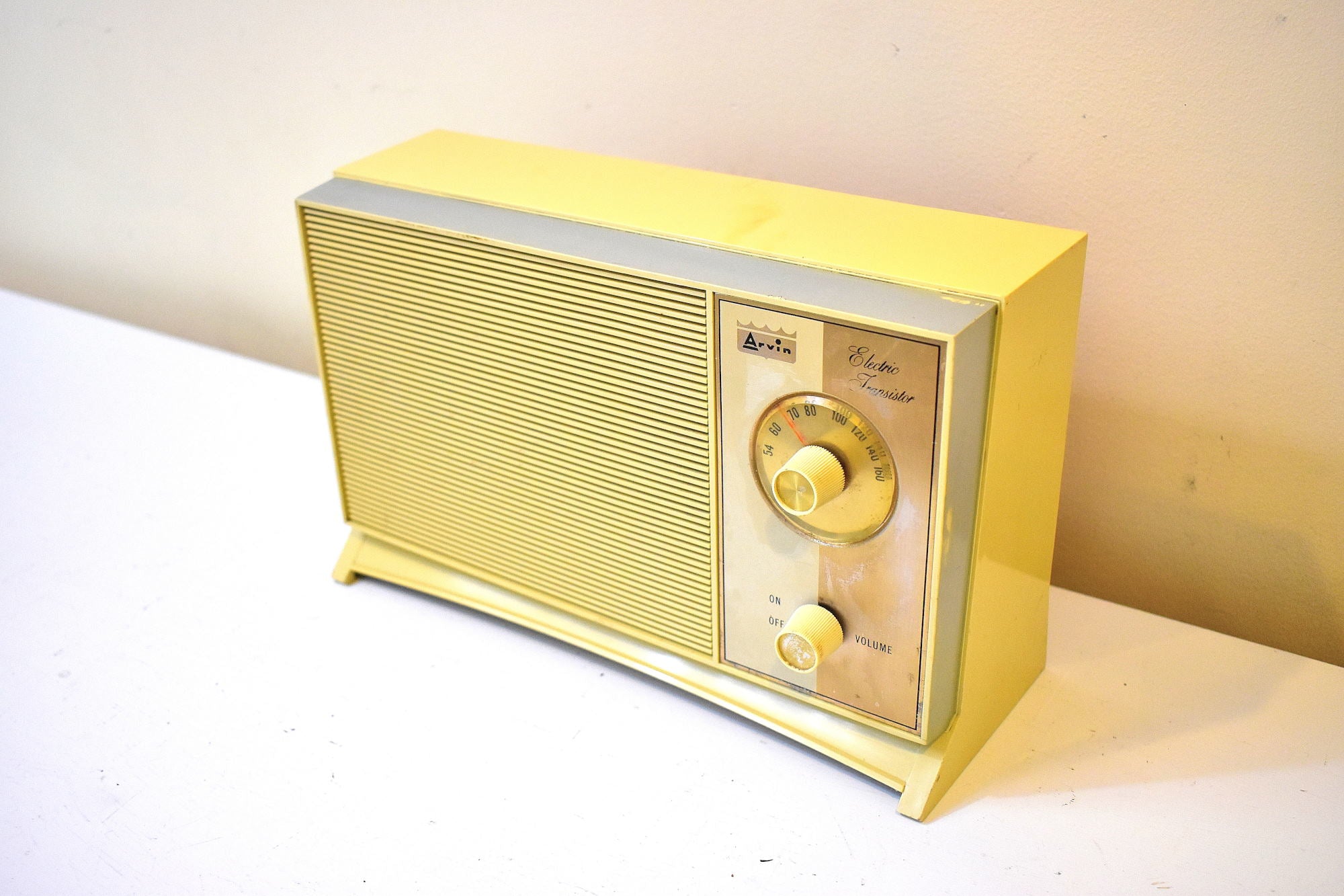 Imperial Gold 1966 Arvin Model 16R21 AM Solid State Transistor