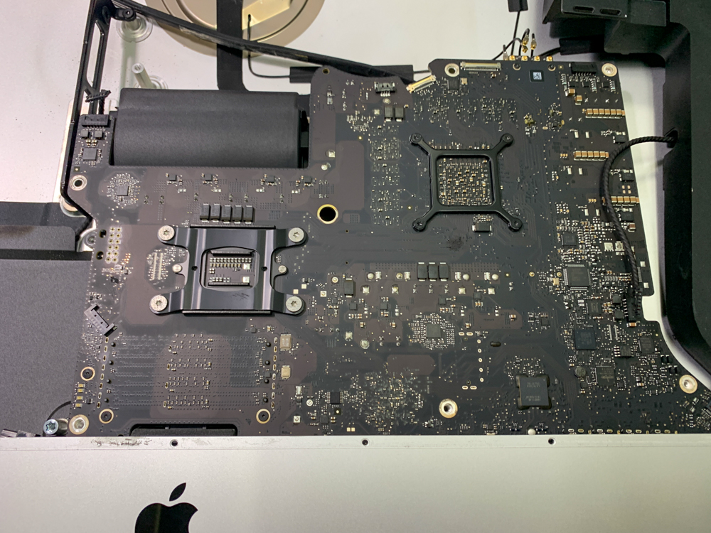 iMac 起動しない 進捗バーが止まる ロジックボード交換修理しました