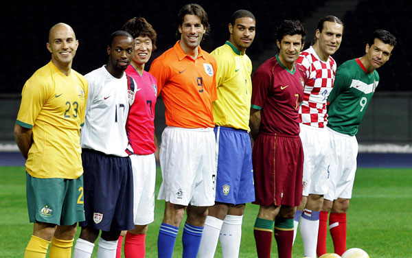 写真】ドイツW杯8カ国の新ユニフォーム | Joongang Ilbo | 中央日報
