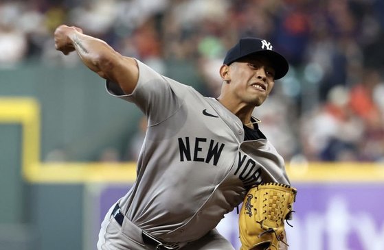 これ以上ないぼろ切れ」…選手も毛嫌いする米MLB「紙ユニフォーム