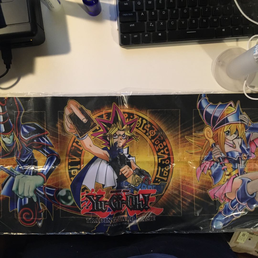 遊戯王 プレイマット 遊戯&ブラックマジシャン&ブラックマジシャン