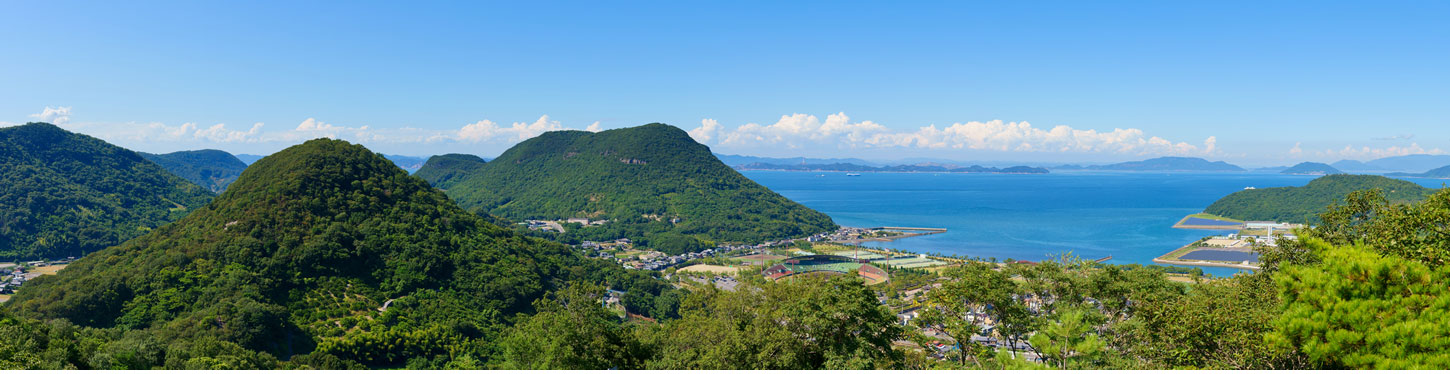 癒しの音を奏でる天然石サヌカイト｜サヌカイトの里