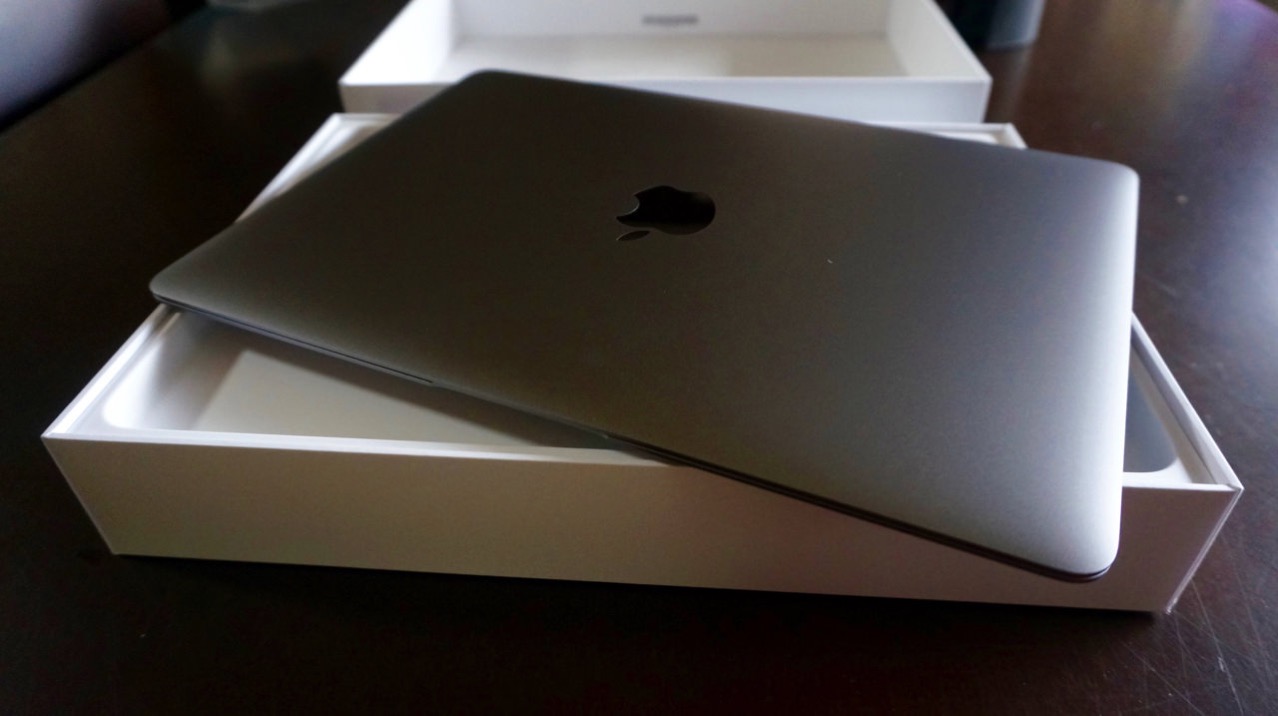 12インチMacbook(2016)6ヶ月使用レビュー。書類仕事やブログ書くなら