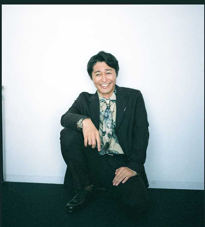 interview〉安田 顕 写真展のこと、演技のこと、視ること・視られる