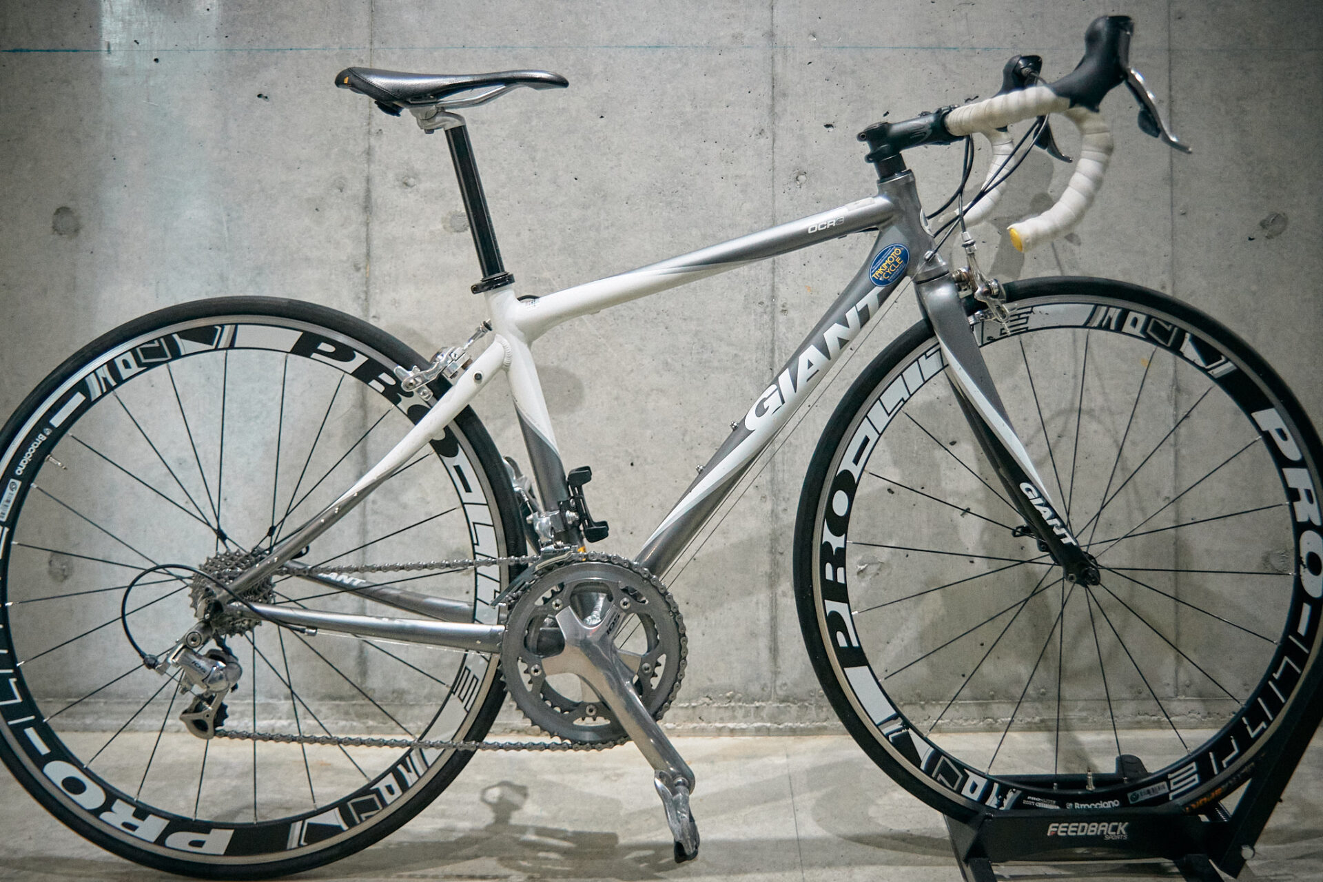 GIANTの名車「OCR3」を洗車で復活！15年前のロードバイクが新車並みに