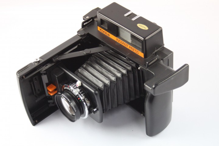 KONICA INSTANT PRESS + HEXANON 4/110 | SHC Shop | gebrauchte Kameras
