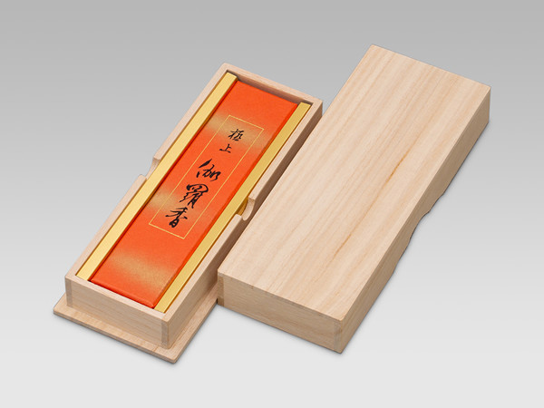 株式会社 精華堂｜製品情報｜伽羅