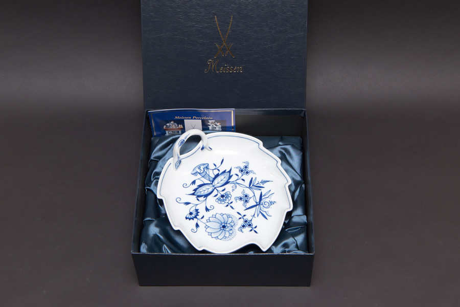 マイセン ブルーオニオン リーフディッシュ（19cm）を買い取りました