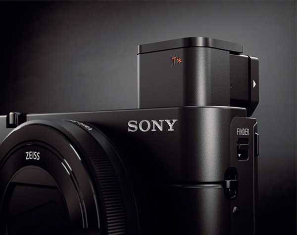 ゴン川野の極上道具探検隊】目に優しいハイエンドデジカメ ─ ソニー