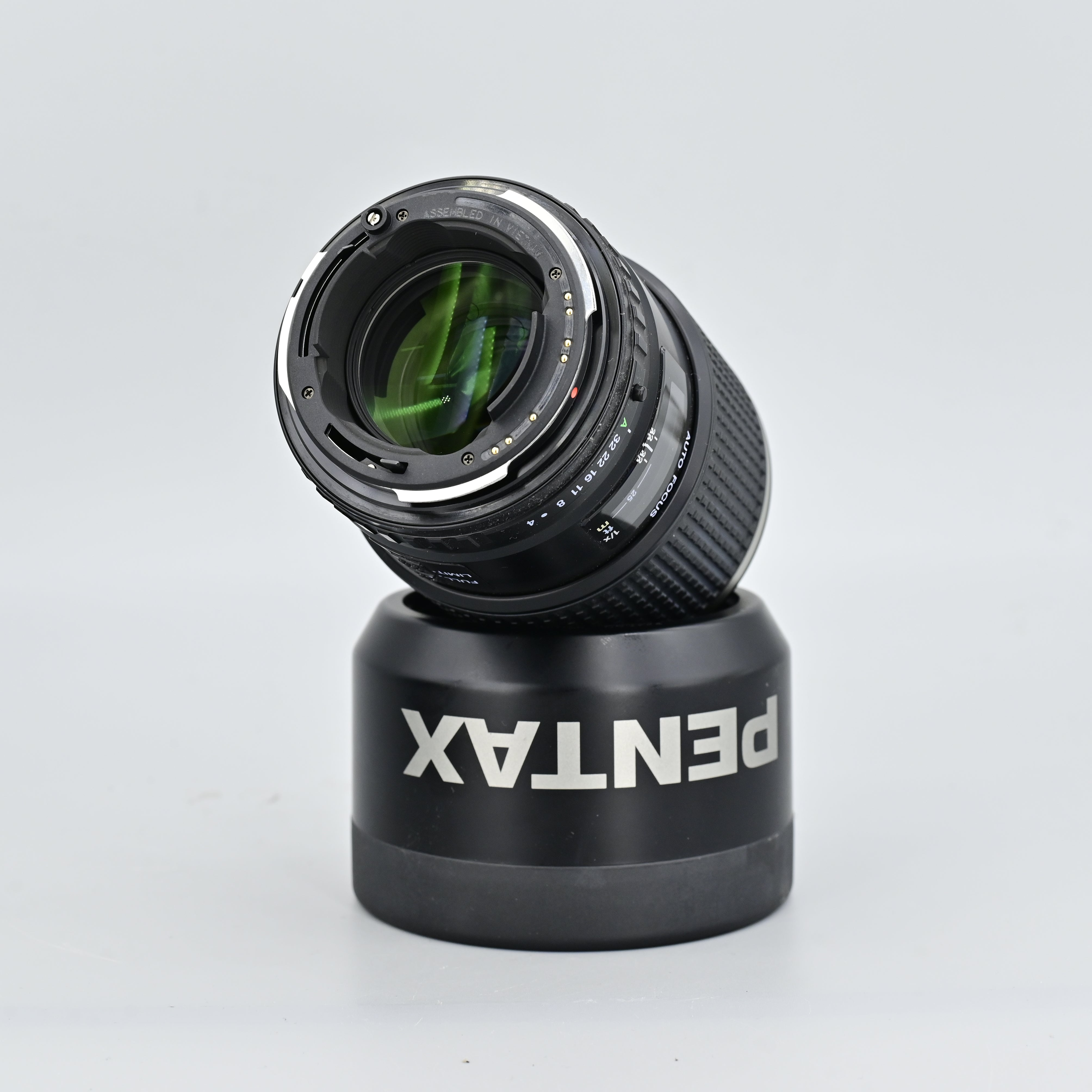 Pentax 645NII + SMC FA 645 Macro 120mm f/4 – SHOWA