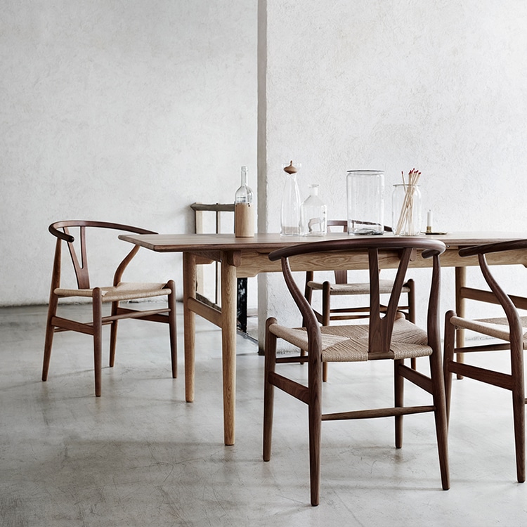 CH24 Yチェア(ウィッシュボーンチェア ) | カール・ハンセン＆サン