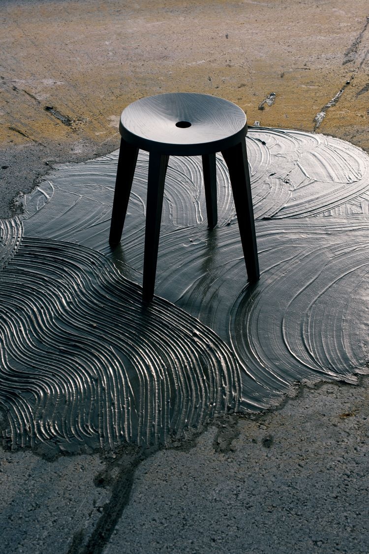 ダブテイル スツール(4本脚) (カラースモーク) | アリアケ(ARIAKE