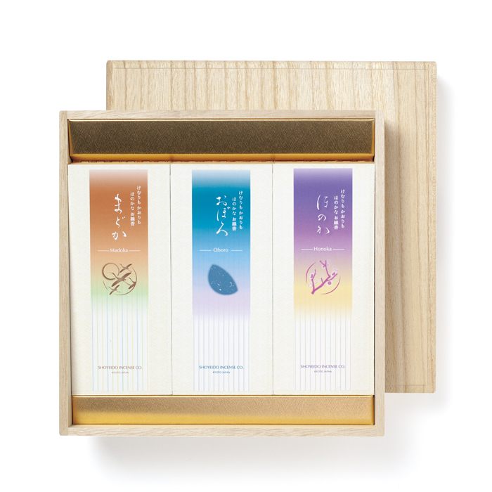 ウェブショップ京線香 おぼろ/まどか/ほのか M 桐箱入: 香りを贈る