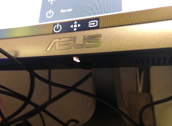 ASUS湾曲ウルトラワイドモニター34型MX34VQの使用感や感想レビュー