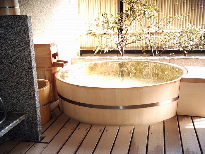 木製の浴槽の価格はどのくらい？木曽檜の木風呂の価格をご紹介 | 寿司