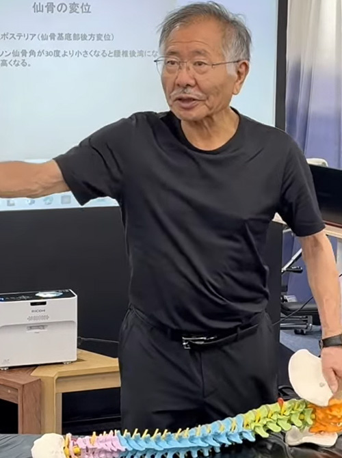 塩川満章D.C.臨床セミナー | Shiokawa School of Chiropractic | シオ