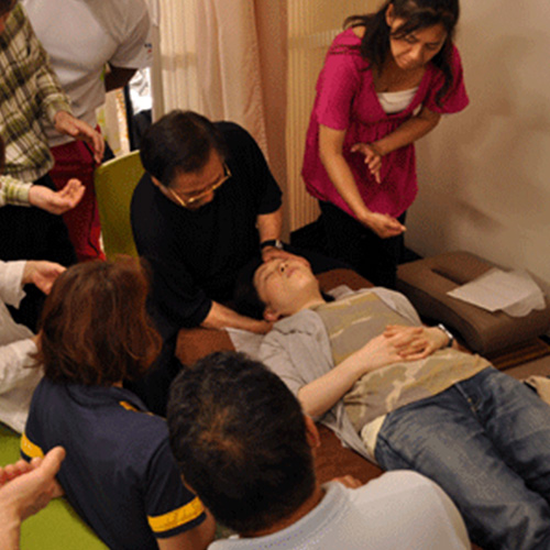 塩川 満章 D.C. | 講師紹介 | Shiokawa School of Chiropractic | シオ