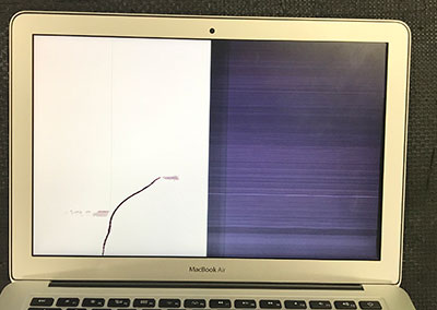 MacBook Air A1466 の液晶割れ！子供のおもちゃが原因【事例｜福島県】
