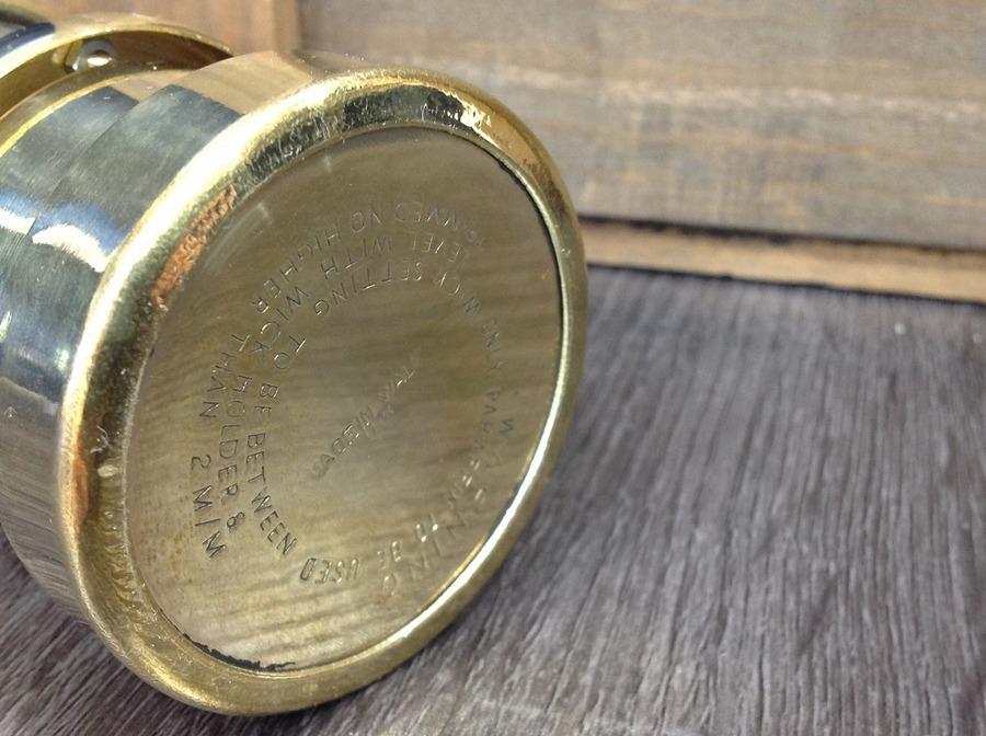 ホックリーランプ＆ライムライト社製のマイナーランプが買取入荷