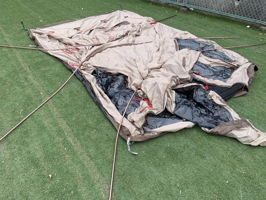 ROBENS買取】超個性派小型2ルームテント!ローベンスのキャビン400設営