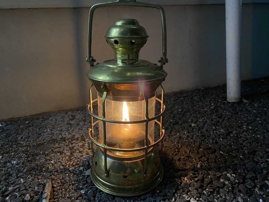 夜の語りを3倍オシャレに】チル空間にひっそりネルソンランプ[2021.10