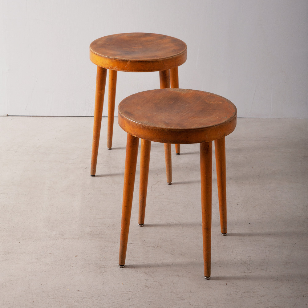 stoop | Vintage Round Stool in Clear Beech
