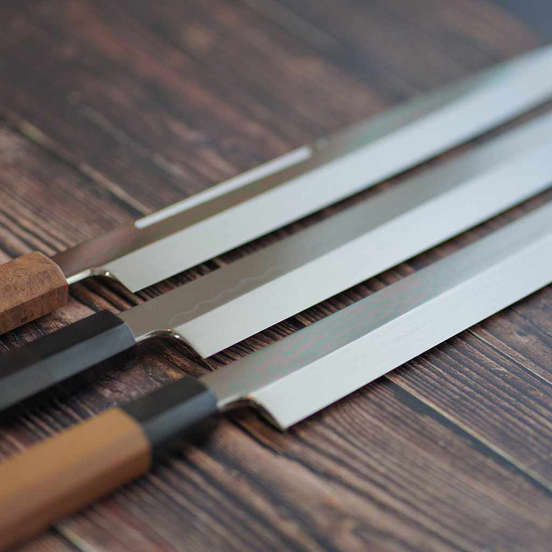 郷右馬允義弘 白二鋼水焼本焼 柳刃包丁300mm 鏡面波浮かし-樋入り