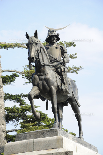 仙台城跡 伊達政宗騎馬像[10414001165]の写真・イラスト素材｜アマナ