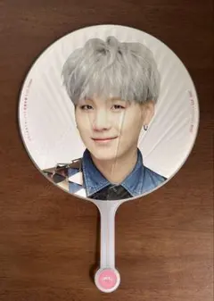 2026年最新】ユンギ 団扇の人気アイテム - メルカリ