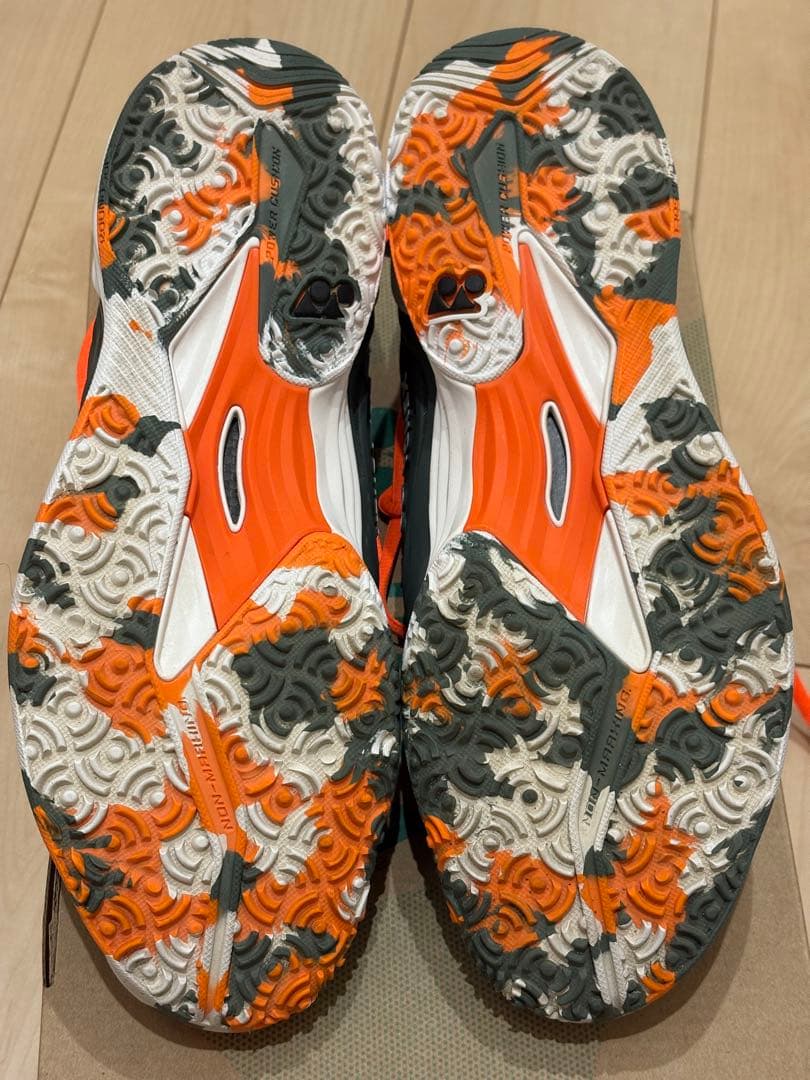 【美品・希少】ヨネックス フュージョンレブ5 メン GC オムニ用 26.0cm