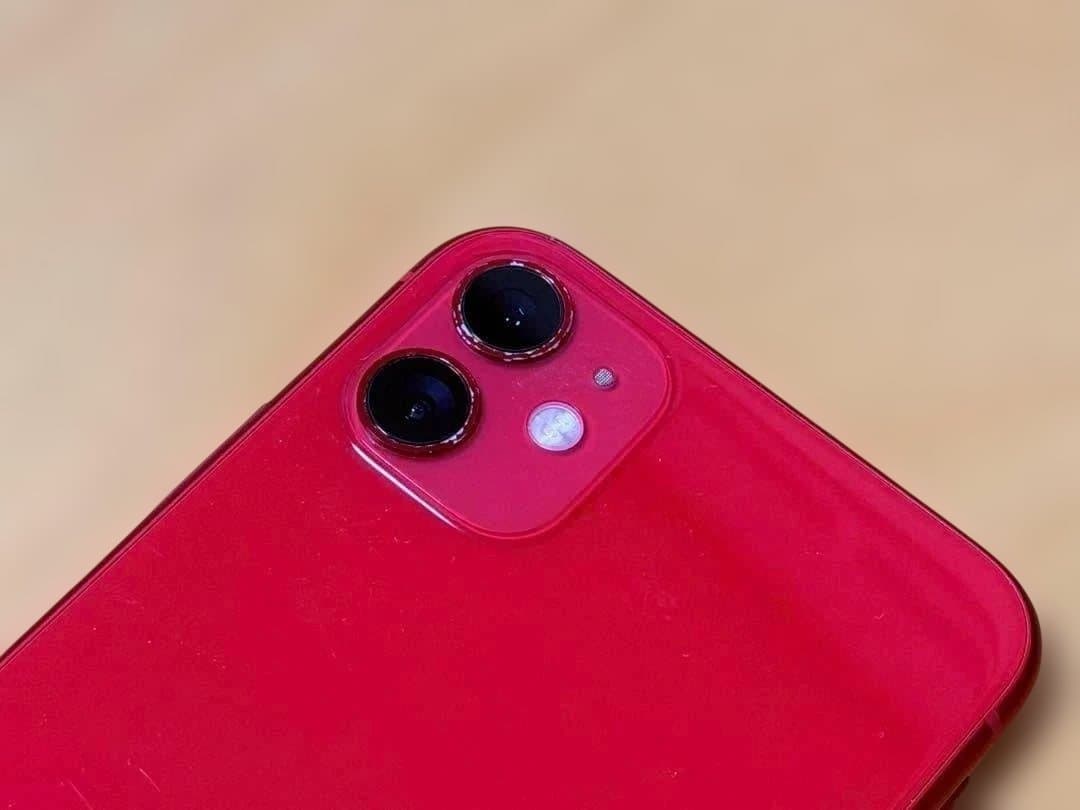 iPhone 11 レッド 128GB バッテリー100% SIMフリー - メルカリ